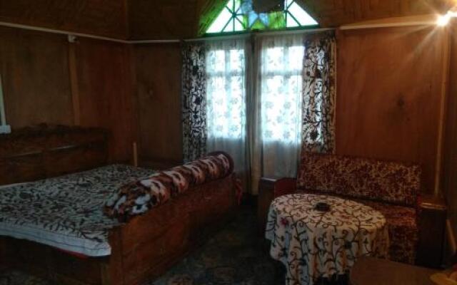 House Boat Omar Khayam
