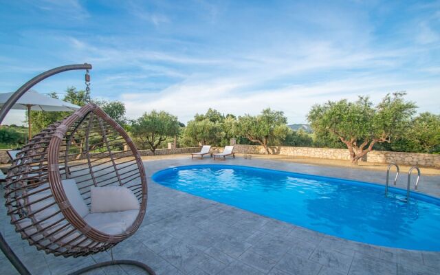 Ariadni di Olivio Villa