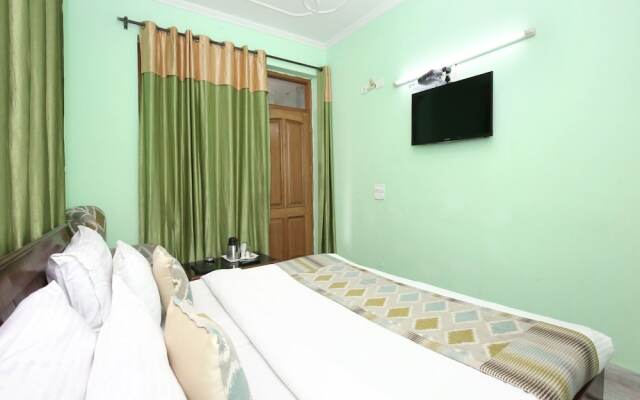 OYO 6463 Hotel Dove