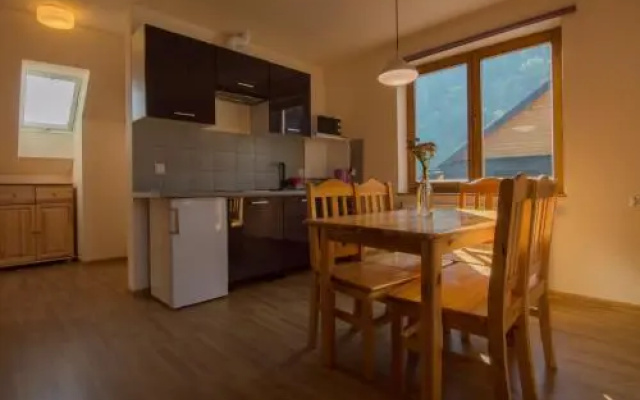 Sno Apartments