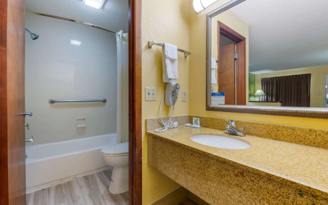 Quality Inn & Suites Mt Dora North