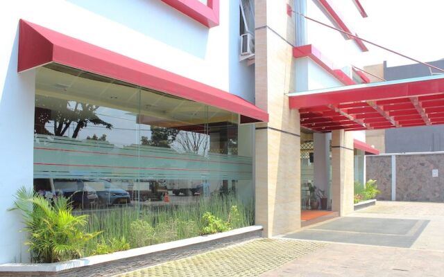 Airy Kiaracondong Ibrahim Adjie Bandung