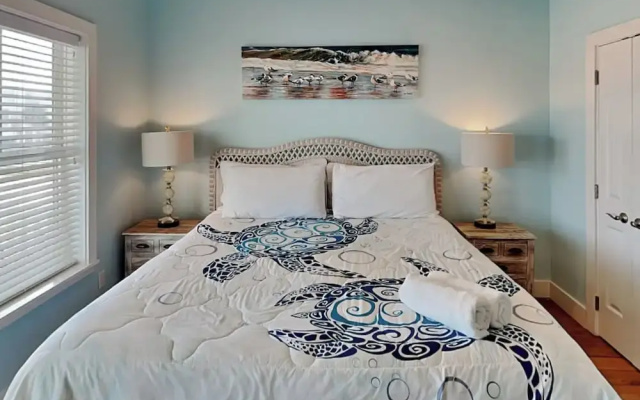 Turtle Paradise by Silver Sands Vacation Rentals