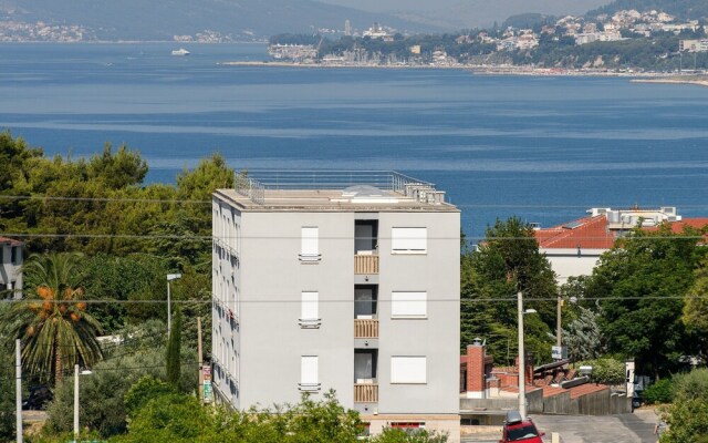 S2-spacious Studio With the sea View & use of Pool