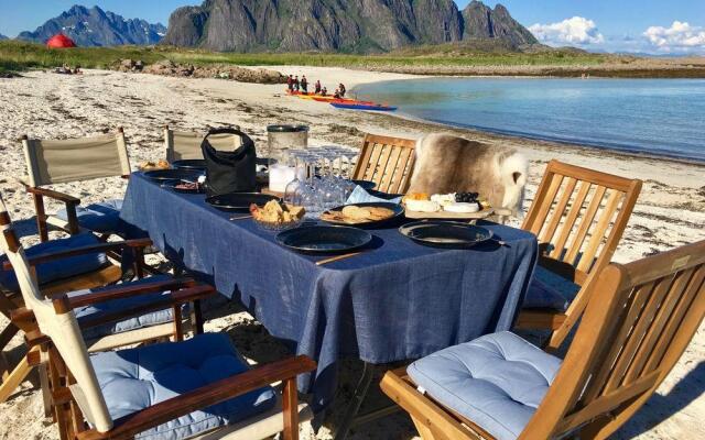 Lofoten Beach Glamping