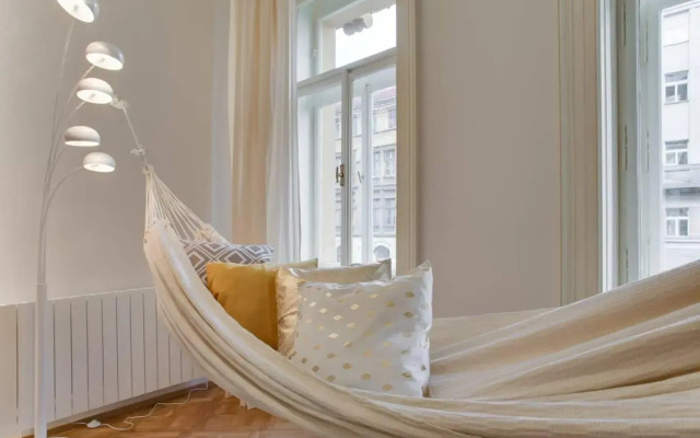 BRIGHT - Luxury Design CENTRAL Apartment - Home-Cinema - Hammock