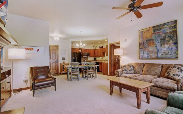 Main Street Station 3307