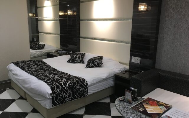 HOTEL S-CUBE - Adults Only