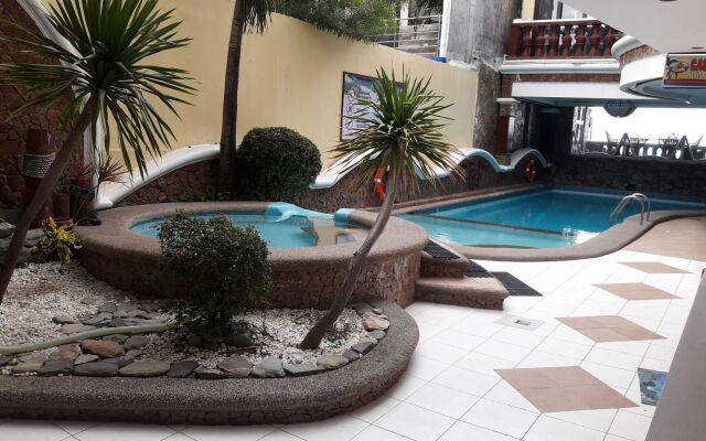 Palm Tree Resort and Restaurant