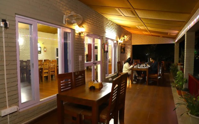Majkhali woods, Ranikhet, by Himalayan Eco Lodges