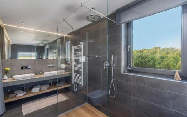 Exclusive Living Villas