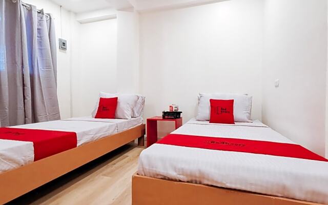 RedDoorz near Marfori Heights