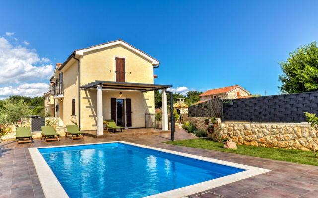 Holiday Home Villa Gabriela