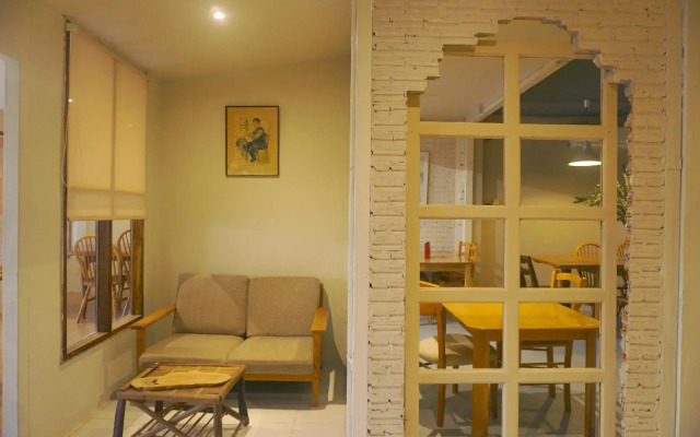 The Goose Cafe & Hostel