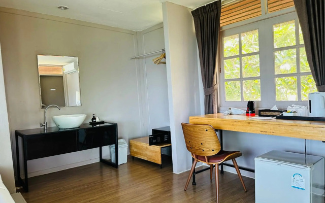 HIP Seaview Resort at Phi Phi