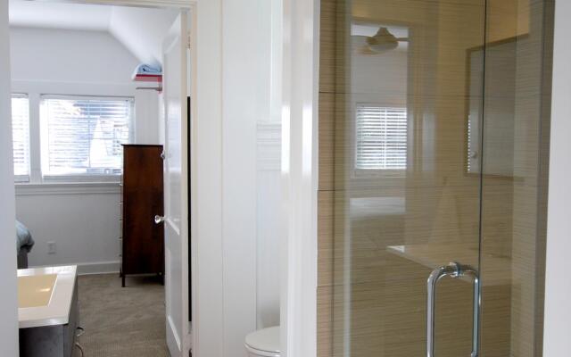 Standish House 3BR/2.5BA (A) - Includes Bi-weekly Cleanings