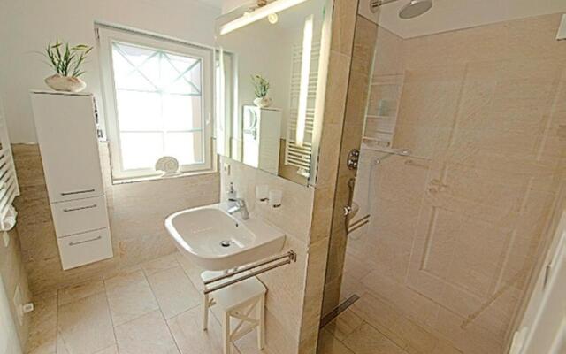 Les Belles, Haus Davide, FW Elegant FW 8