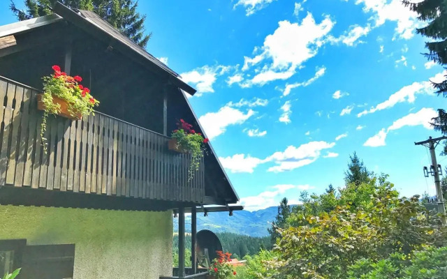 Peaceful Nature Cabin Jolly