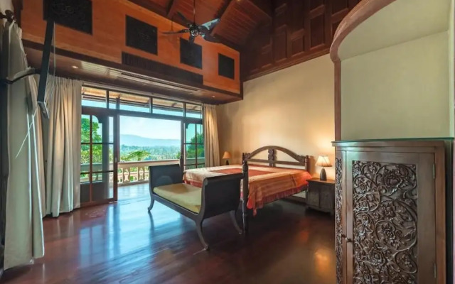 6BR Luxury Retreat in Layan Phuket V159
