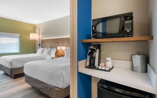 Holiday Inn Express & Suites - Wildwood - The Villages, an IHG Hotel