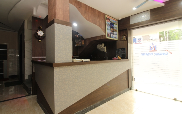 iROOMZ Hotel Sagar Grand