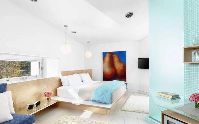 Frame Hotel - Treehouse (formerly Kimber Modern)