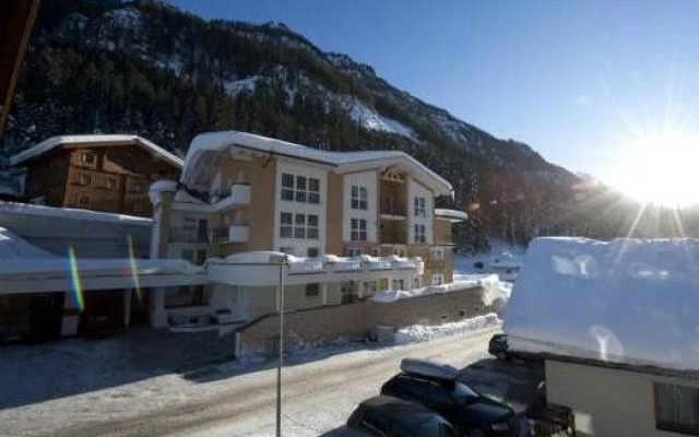 Hotel Garni Alpenland