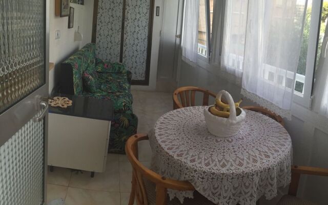 Mediterranean Avenue Apartment