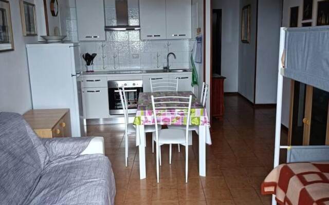 Seafront Apartment for Rent 6 Sleeps Skyscraper