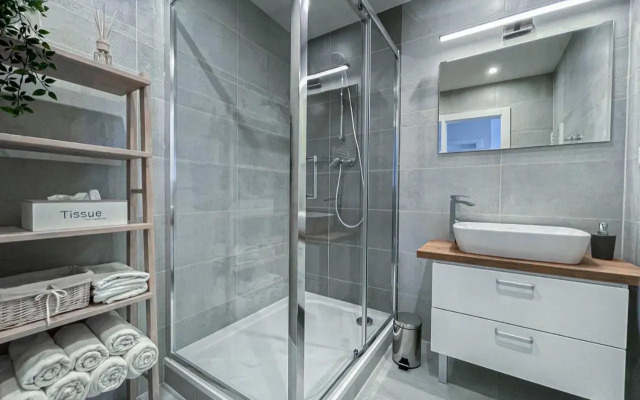 LAWIS Apartments