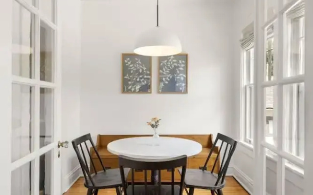 The Adaline 7 Luxury Hyde Park Apt
