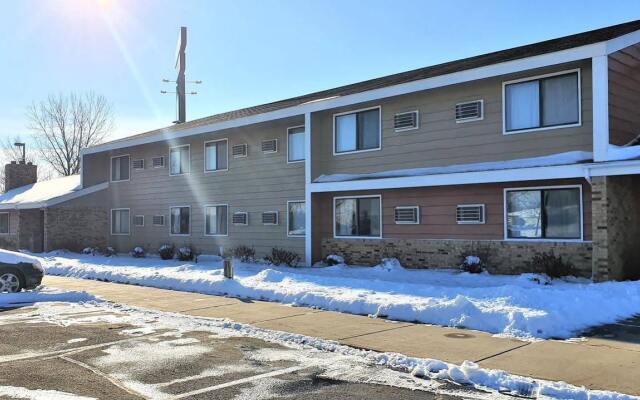 AmeriVu Inn & Suites - Avon
