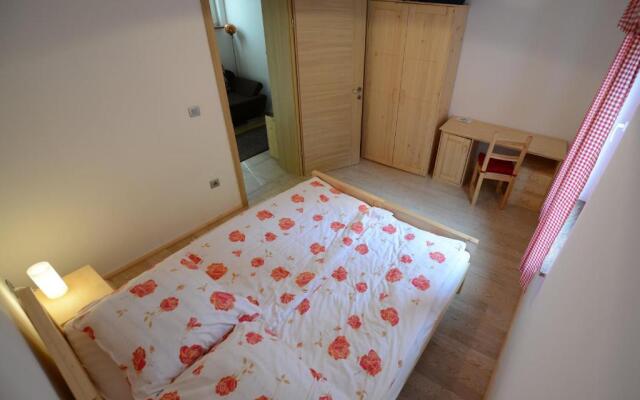 Apartments Mojca