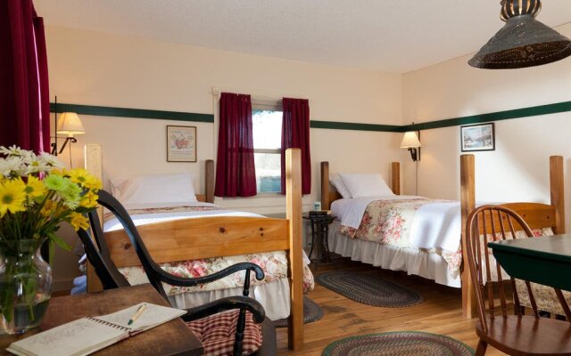 Inn & Spa at Cedar Falls