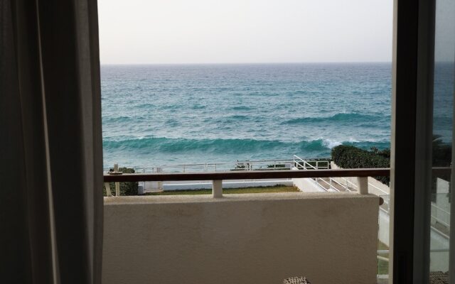Villa White Coral
