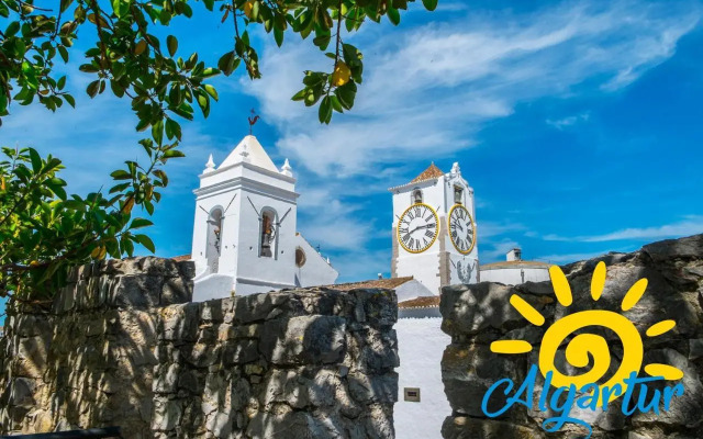 Pegada By Algartur