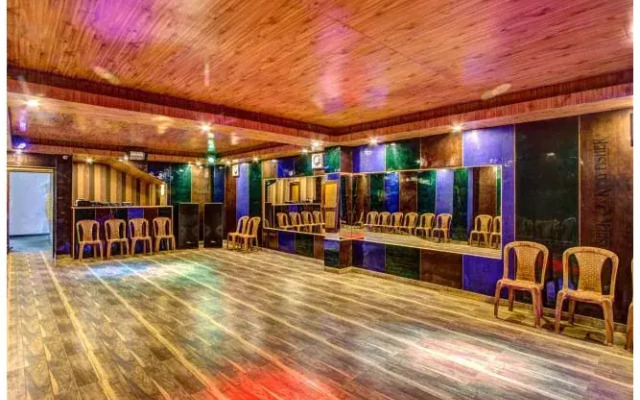 Hotel Aakash Regency