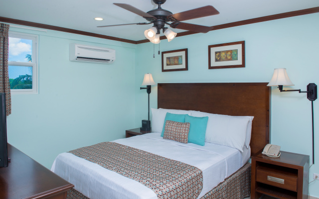 Yellow Bird Hotel