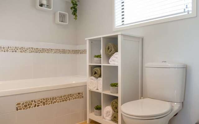 Peninsula Stay Apartments - Pohutukawa and Nikau