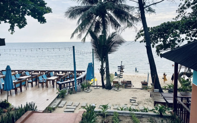 Orange Resort