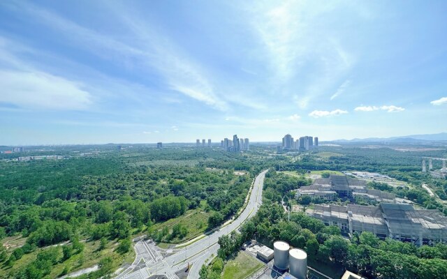 Almas Suites Puteri Harbour by Stayrene