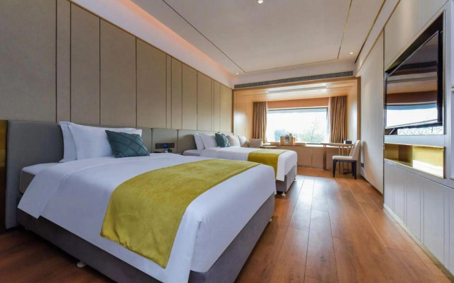 Chongqing Jingbo Hotel