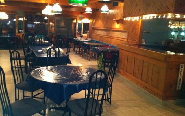 Travelers Inn