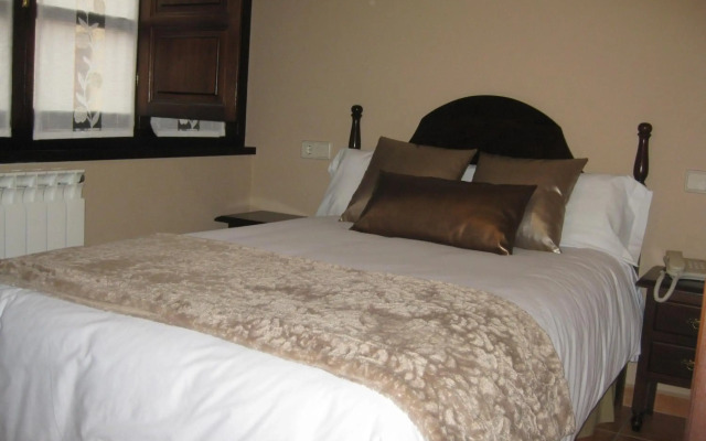 Hotel Entremontes