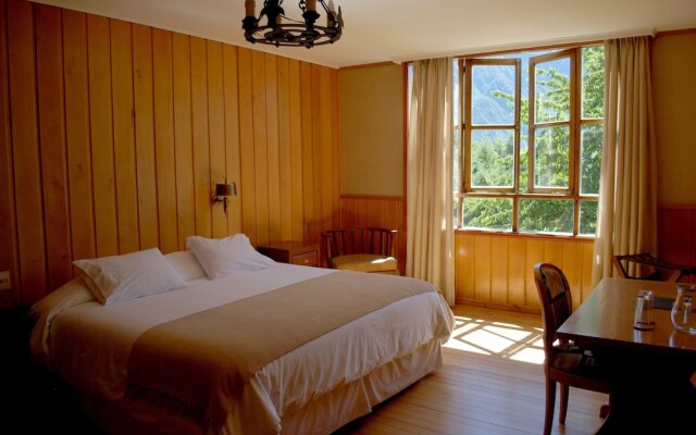 Mitico Puelo Lodge