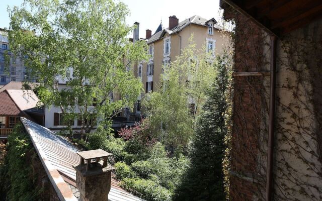 Annecy downtown 55 m2 Apart with big terrace