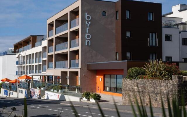 8 Middlecombe - Luxury Apartment at Byron Woolacombe, only 4 minute walk to Woolacombe Beach!