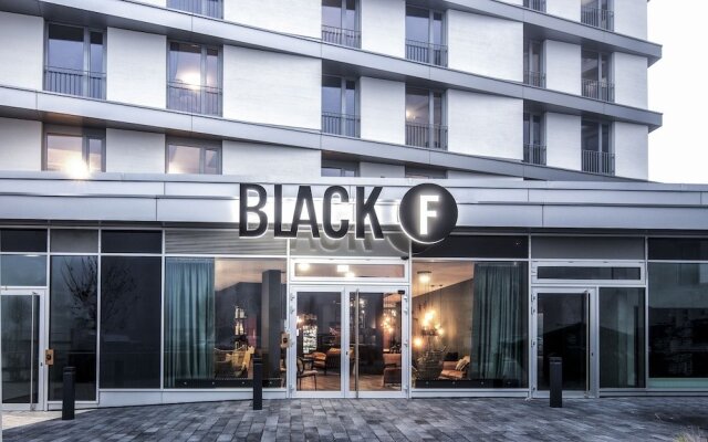 BlackF House