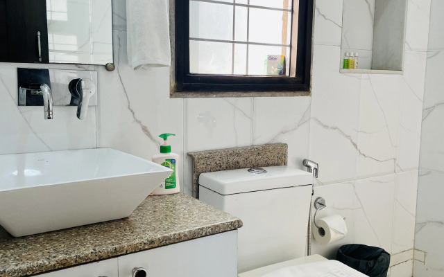 BluO Studio DLF Golf Course Road - Artemis