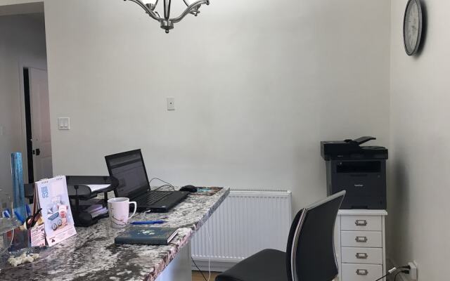 Elegant Suite at 700 Bathurst